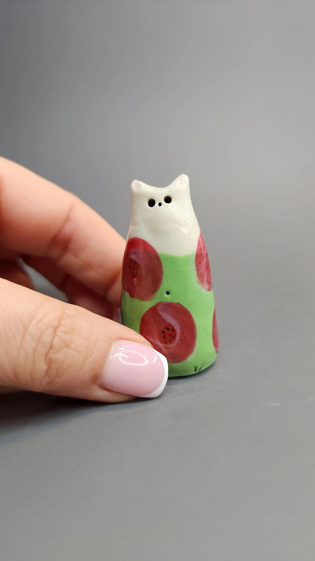 Ceramic Cat with Poppies by MW Ceramics